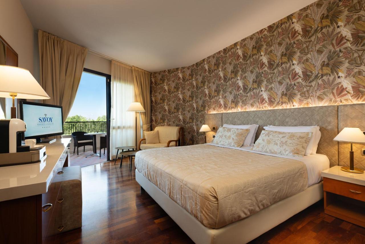 Savoy Beach Hotel & Thermal Spa Bibione Eksteriør billede A room at the hotel